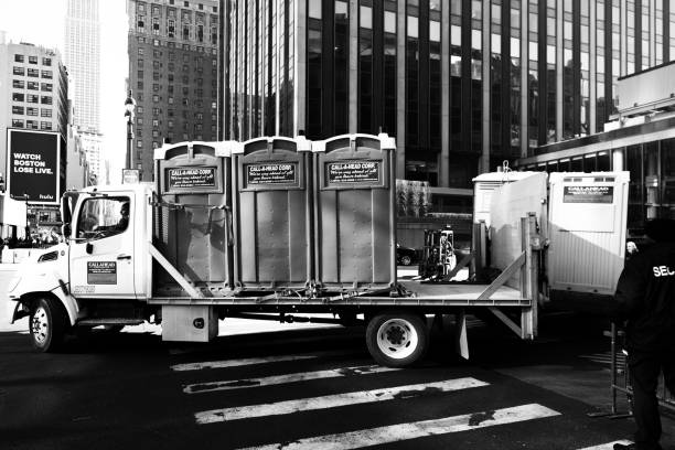 Affordable portable toilet rental in Lopezville, TX